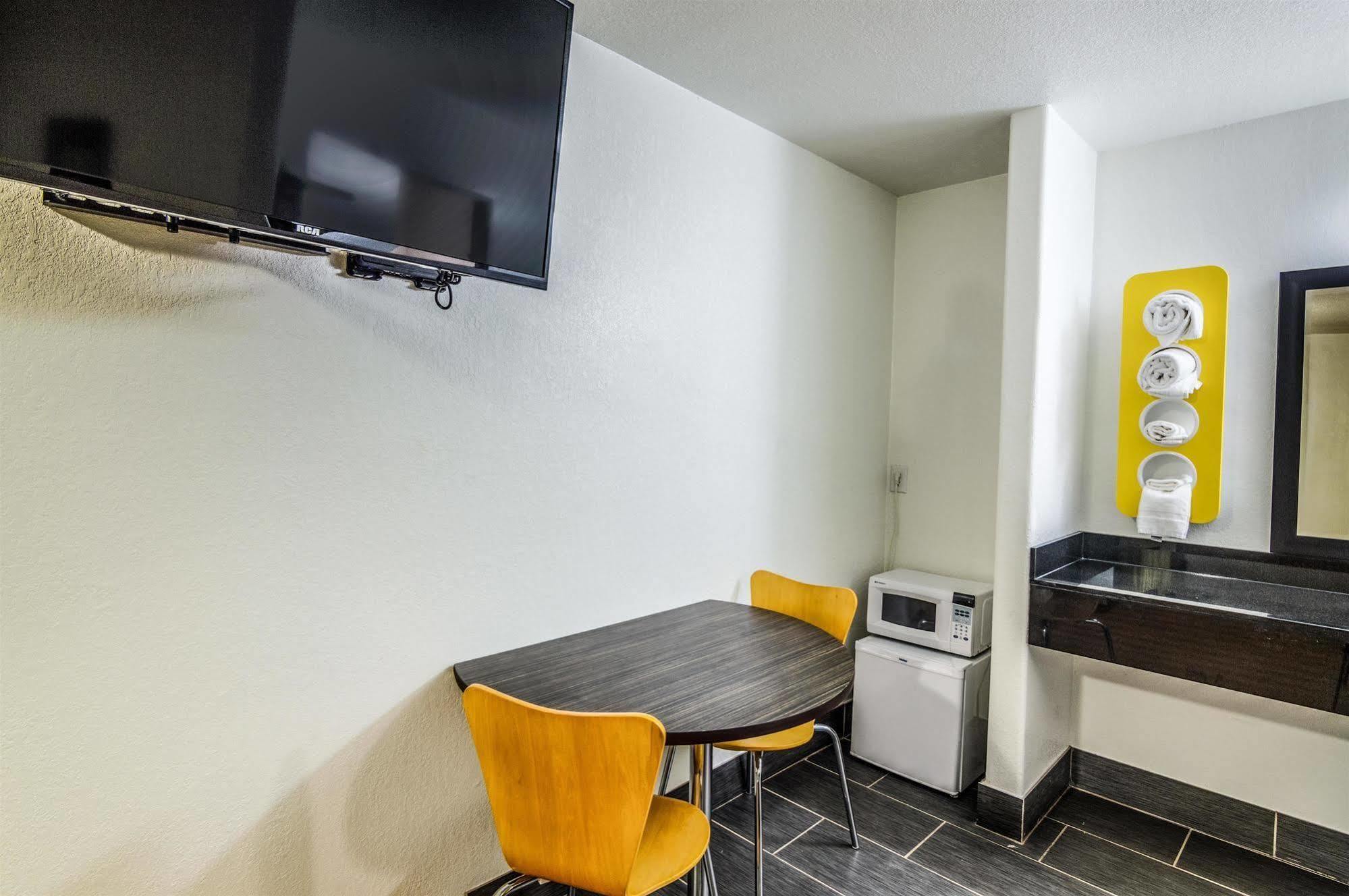Motel 6-Childress, Tx Bagian luar foto
